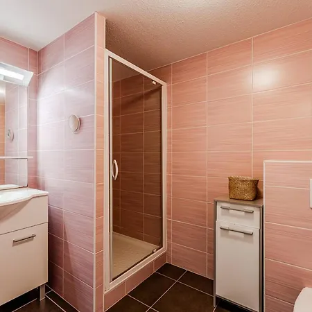 Apartment Charmant, Proche Plage, Parking - 6 Pers. - Fr-1-433-159
